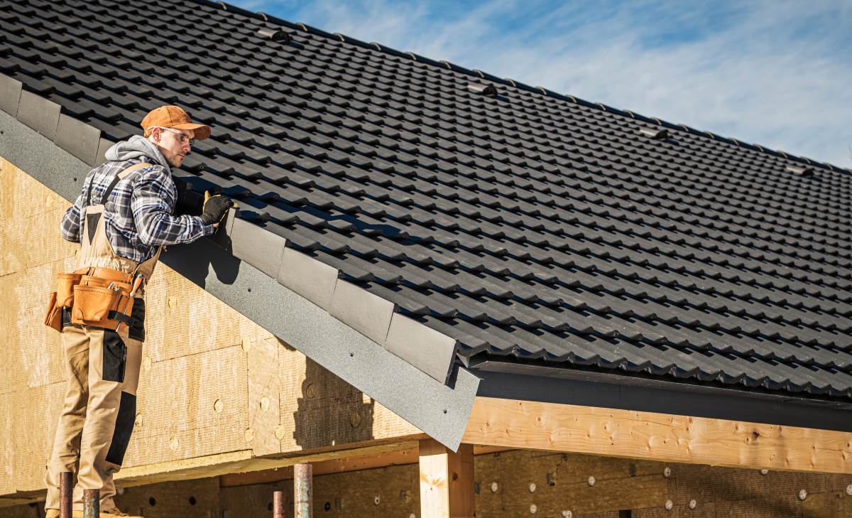 Dachdecker beauftragen im Main-Tauber-Kreis — worauf Sie ach